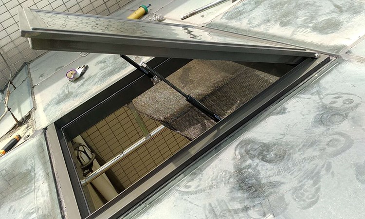 加厚铝合金斜坡屋顶天窗木头房顶阁楼老虎窗平屋面阳光房手动电动(图43)