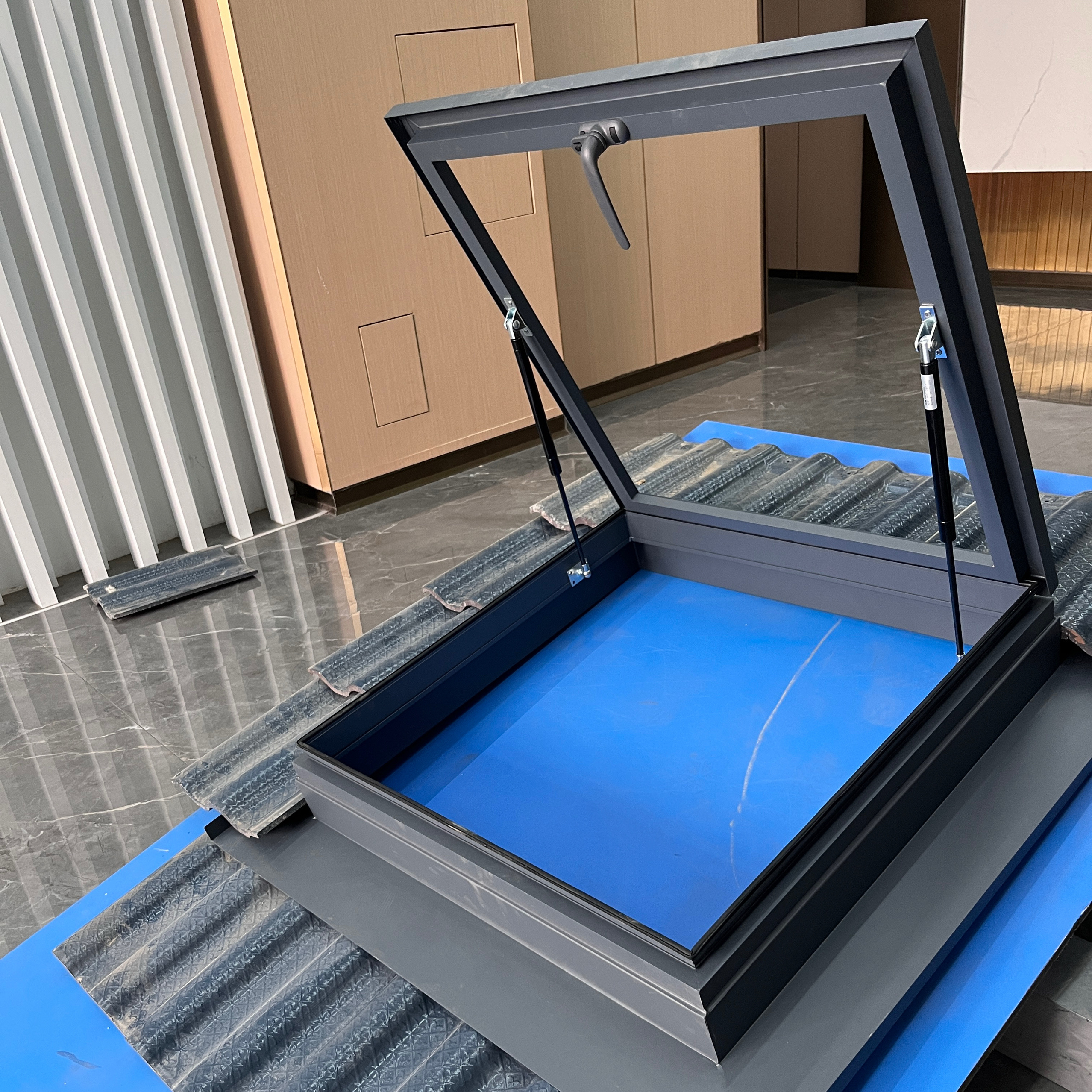 瓦片房专用屋顶天窗木结构楼顶现浇层通用手动天窗自建房通风采光(图3)