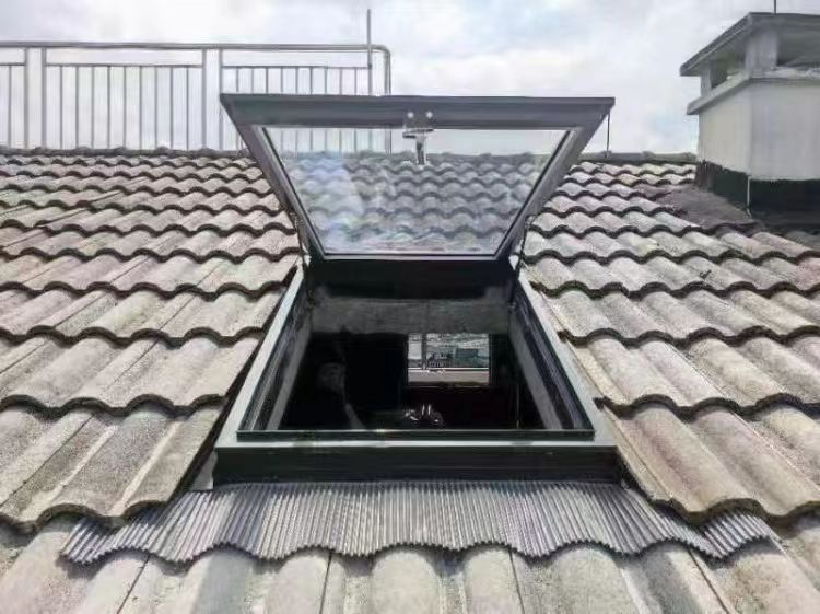 天台瓦片屋顶硫璃瓦加厚阁楼窗户斜顶伸缩式一整套总成手动天窗(图12)