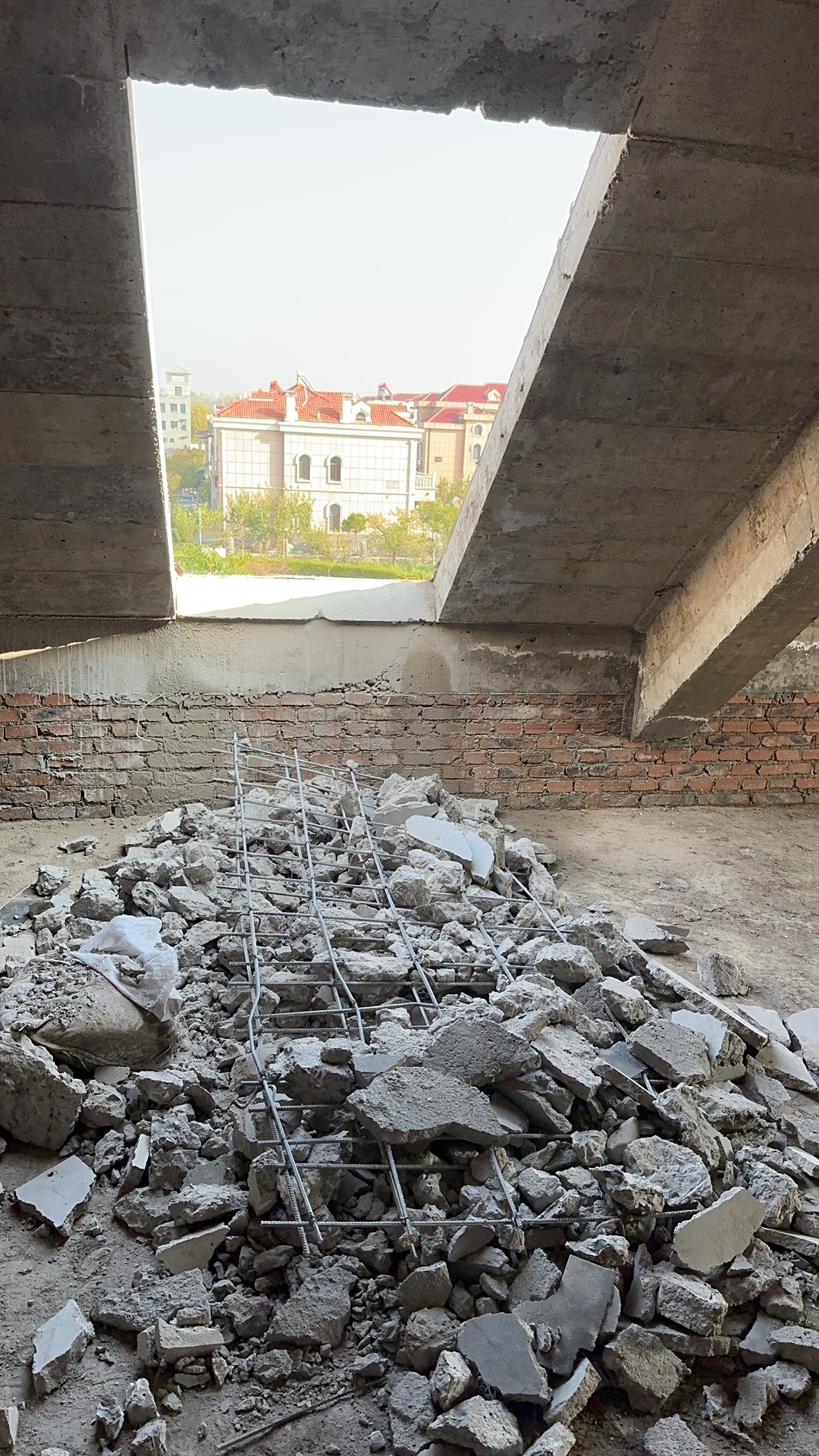 屋顶天窗阁楼开天窗老虎窗定制顶楼窗户铝合金铝木天窗(图3)