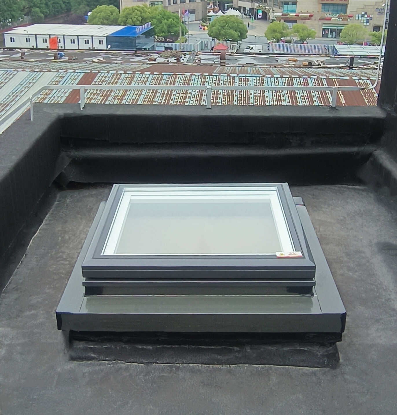 铝合金斜平屋顶面电动楼顶天窗盖阁楼阳光房地下采光井老虎窗定制(图12)