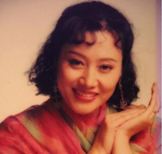 车晓彤离婚后再婚了吗_晓彤改车_晓彤老公名字