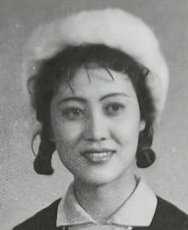 车晓彤离婚后再婚了吗_晓彤改车_晓彤老公名字