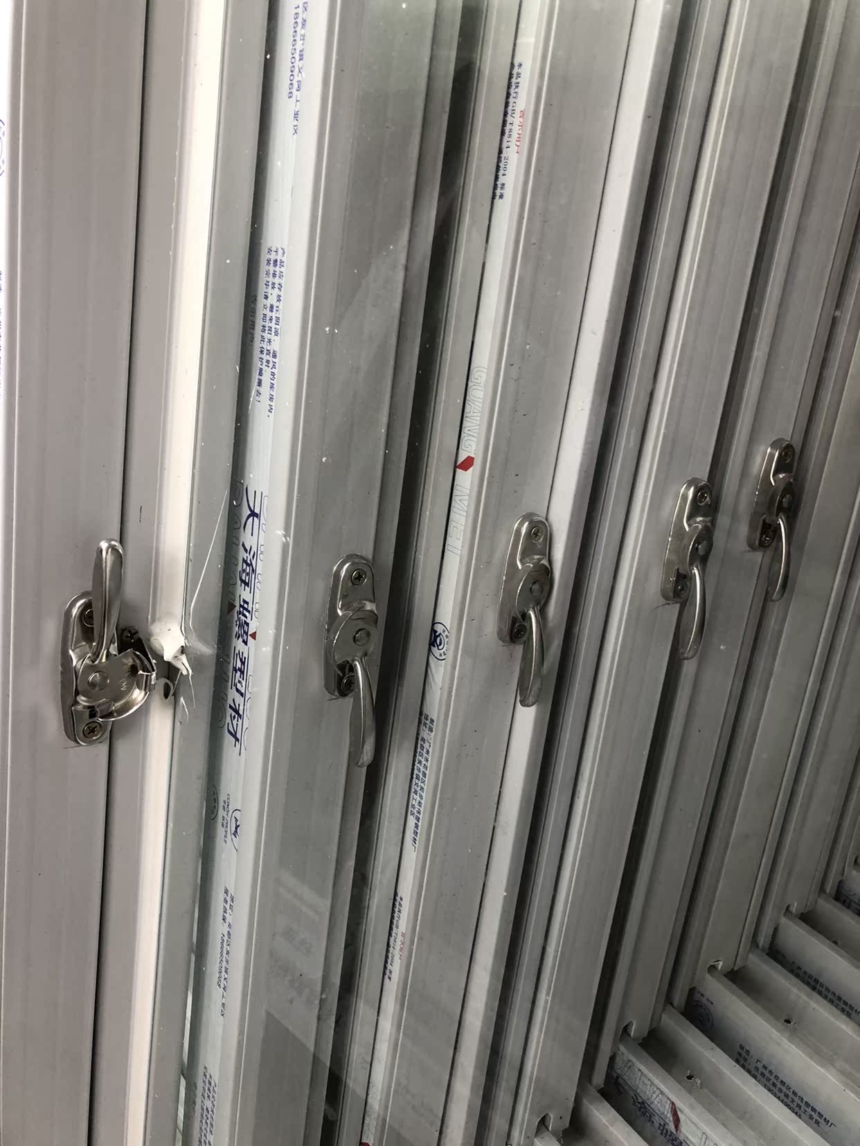 塑钢窗定制厕所窗户小窗双轨道60型白色塑钢窗户板房集装箱窗工厂(图11)