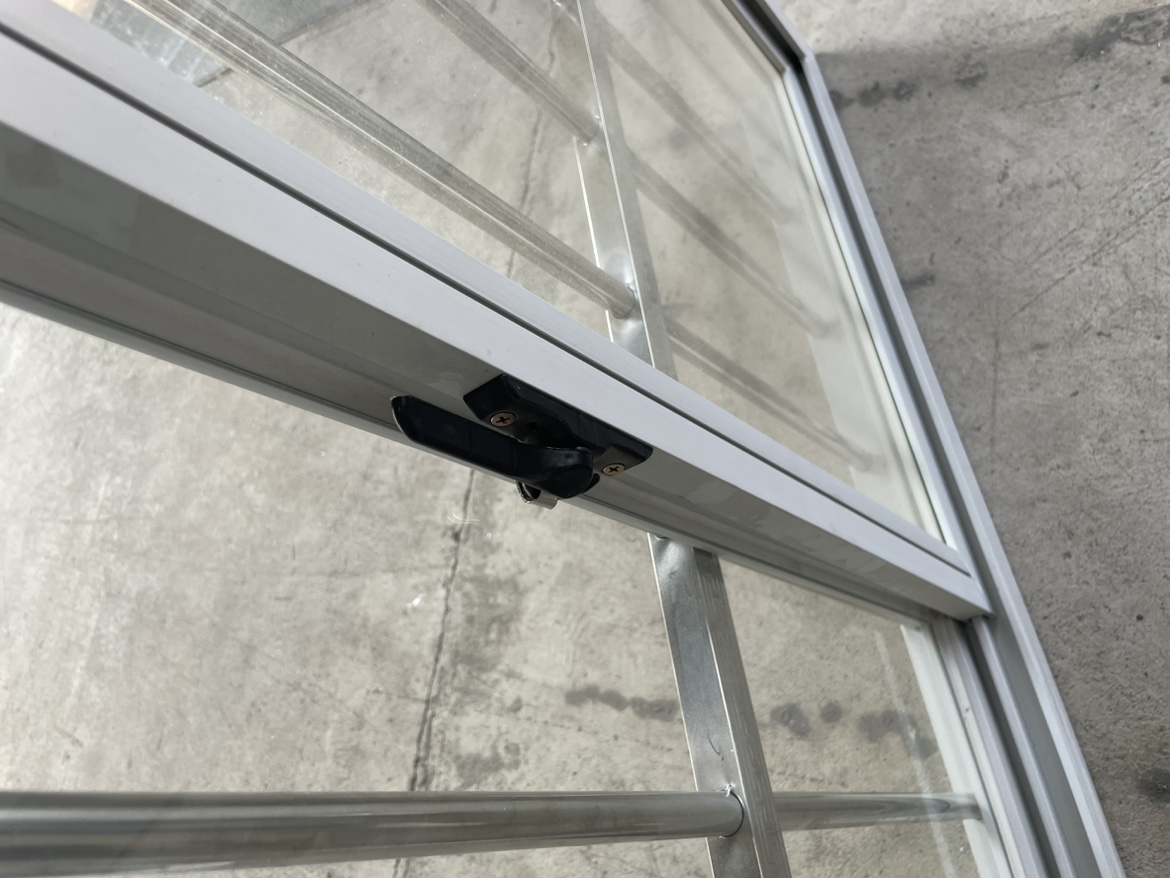 广东佛山厂家 直销 塑钢窗集装箱厂房活动板房带防盗网一体窗户(图13)