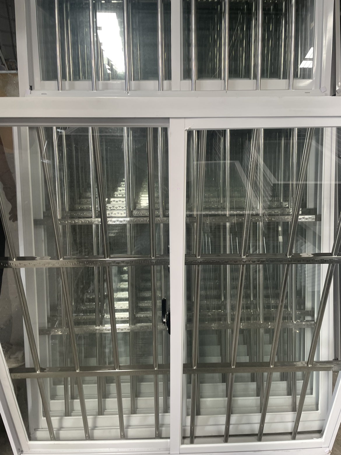 广东佛山厂家 直销 塑钢窗集装箱厂房活动板房带防盗网一体窗户(图17)