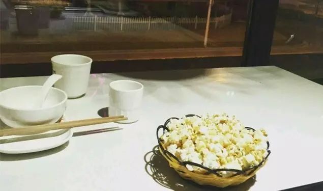 分子美食餐具_餐具与美食的结合描述_美食餐具