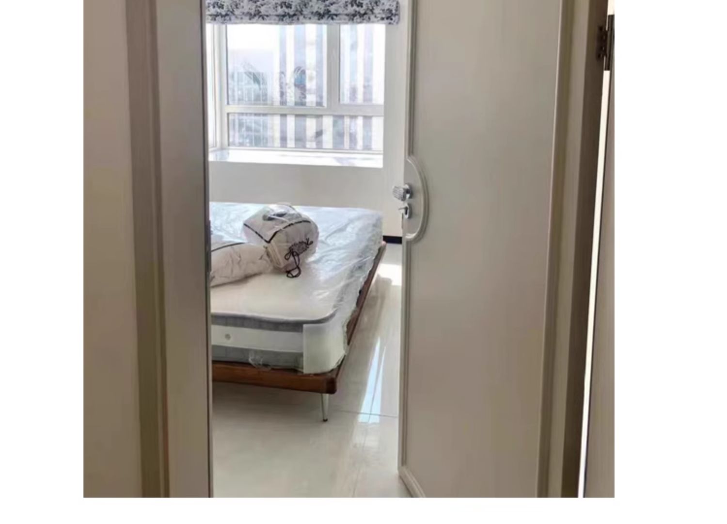 卧室门免漆实木复合套装门碳晶室内门隔音家用实木门隐形房间门(图20)