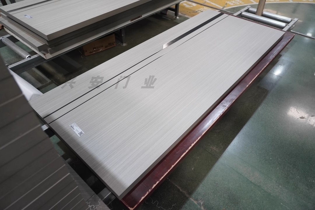 碳晶实木门极简房间门木门室内门套装门家用定制静音卧室门免漆门(图46)