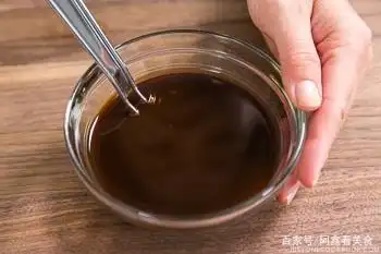 洋葱肉炒面_洋葱肉炒面最忌三种食物_洋葱炒肉面条
