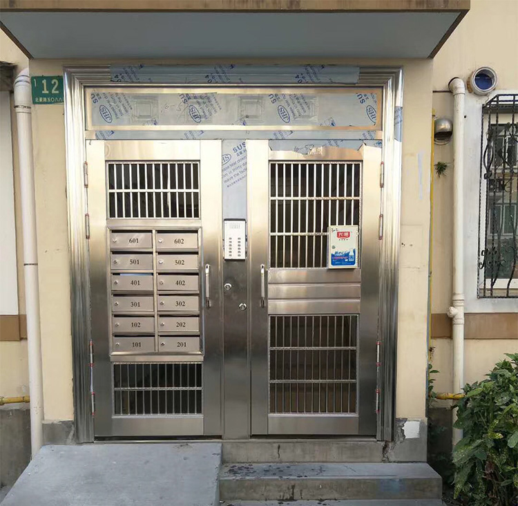 飞群楼宇门小区氟碳漆防盗门楼道对讲可视304单元门定制厂家直销(图3)