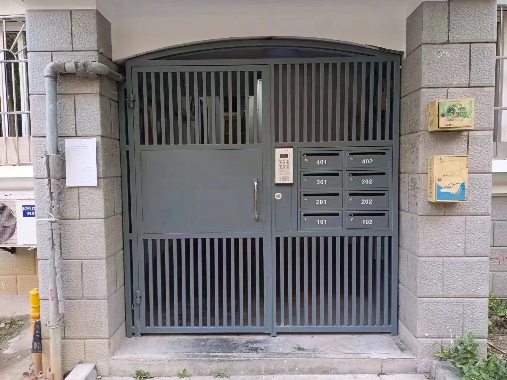 小区入户单元门定制楼宇门钢制栅栏门通风楼道门不锈钢楼宇防盗门(图13)