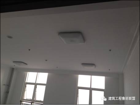 刮吊顶腻子手法个工具技巧视频_吊顶 刮腻子_刮吊顶腻子需要添加胶水吗