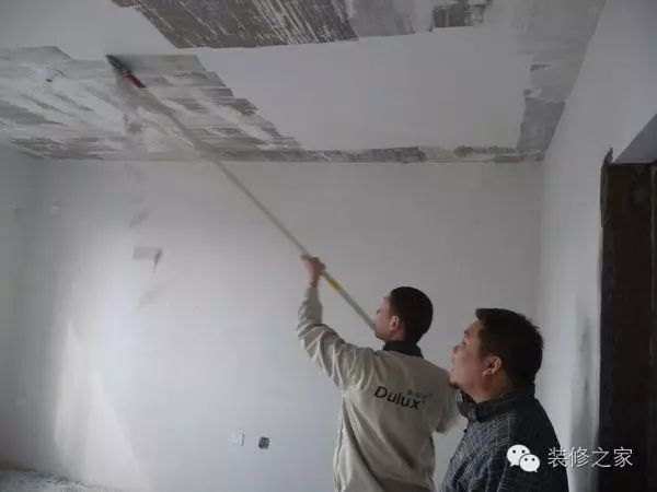 油工师傅的良心话!墙面装修这样刮腻子才对!好多人被坑了都不知道(图2) 墙面刮腻子刷漆多少钱一平方_刮腻子墙面_墙面刮腻子有没有甲醛