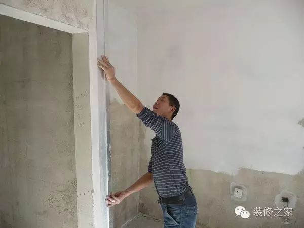 油工师傅的良心话!墙面装修这样刮腻子才对!好多人被坑了都不知道(图5) 墙面刮腻子有没有甲醛_刮腻子墙面_墙面刮腻子刷漆多少钱一平方