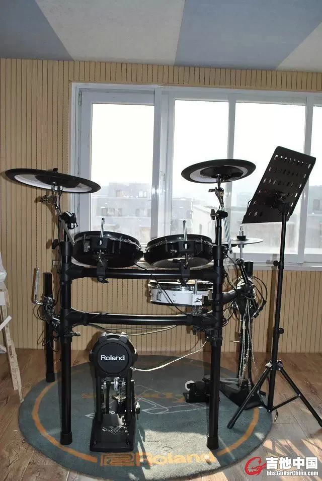 茶底谈琴:琴房装修纪实---记录如何打造一个理想的弹琴空间!(图27) 爱空间装修材料质量_爱空间装修材料_空间装饰材料