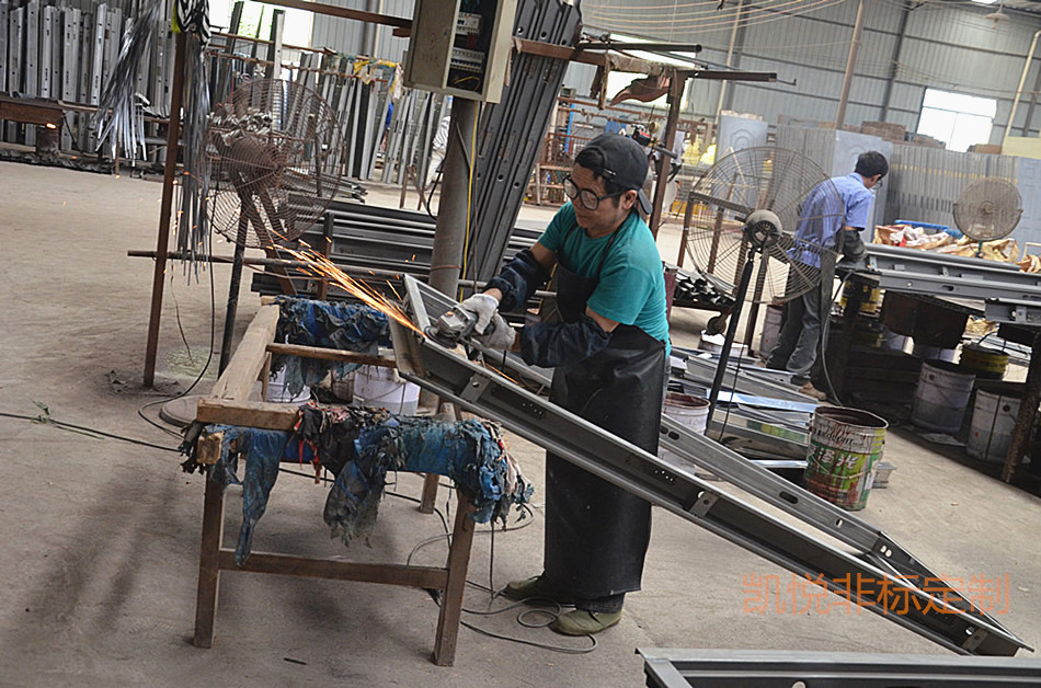 钢质防盗门上海地区非标定制门定制防盗门学校门工程门进户门定制(图6)