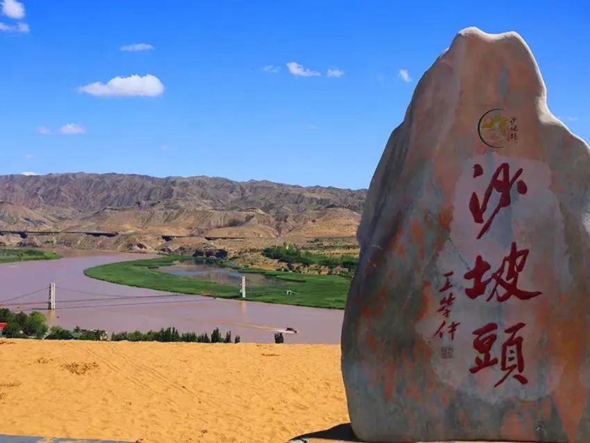 西北胡杨林旅游专列_西北胡杨林大自然风景_西北胡杨林最佳旅游季节