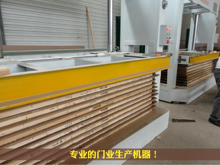 定制家用实木复合卧室门现代室内简约套装门经济型生态烤漆房间门(图35)