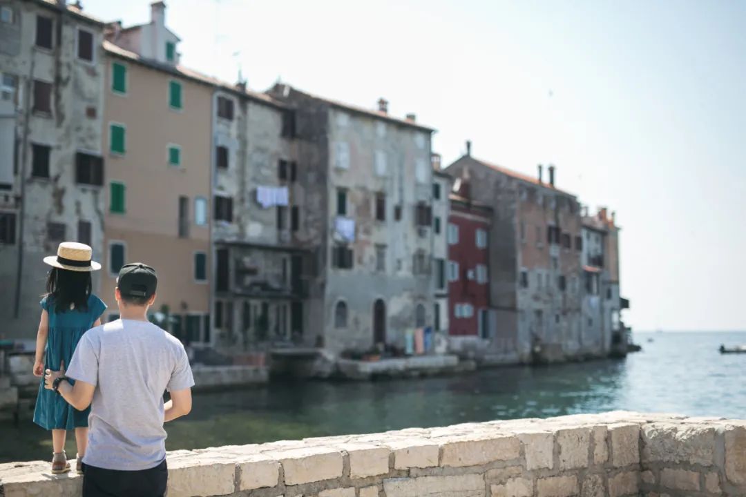 彩色房子是哪个国家_彩色房子是哪里_欧洲 彩色房子