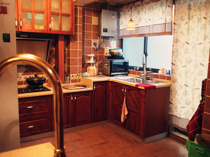 橱柜定制一米多少钱一米_橱柜定做多少钱一米_厨柜定制一米多钱