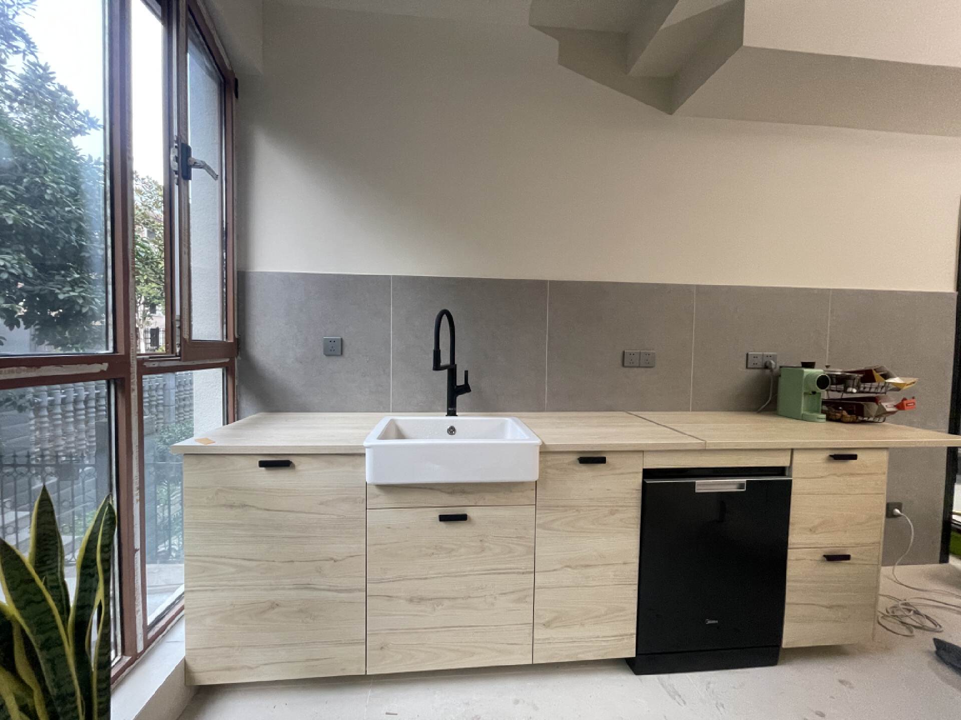 橱柜定做多少钱一米_橱柜定制一米多少钱一米_厨柜定制一米多钱