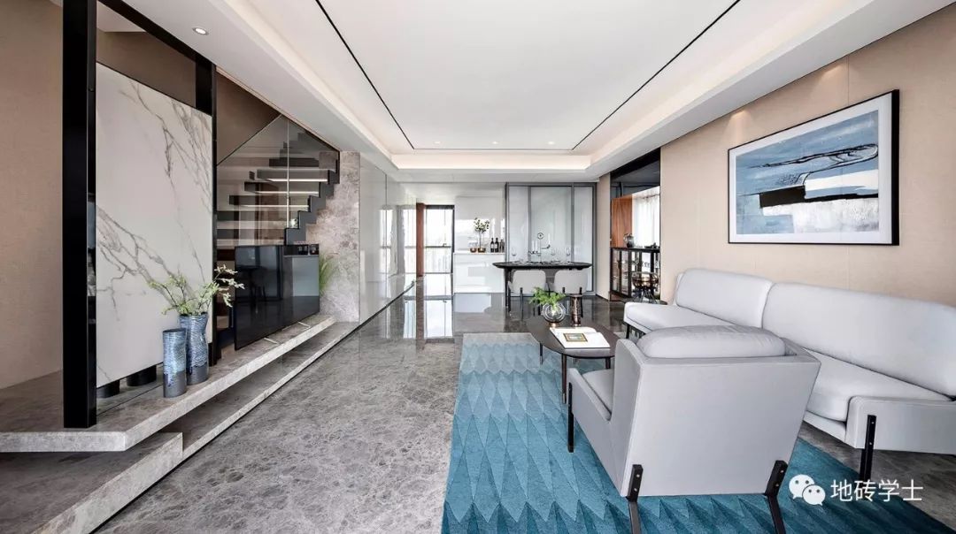 瓷抛砖是釉面砖的一种吗_全抛釉瓷砖_瓷砖抛釉