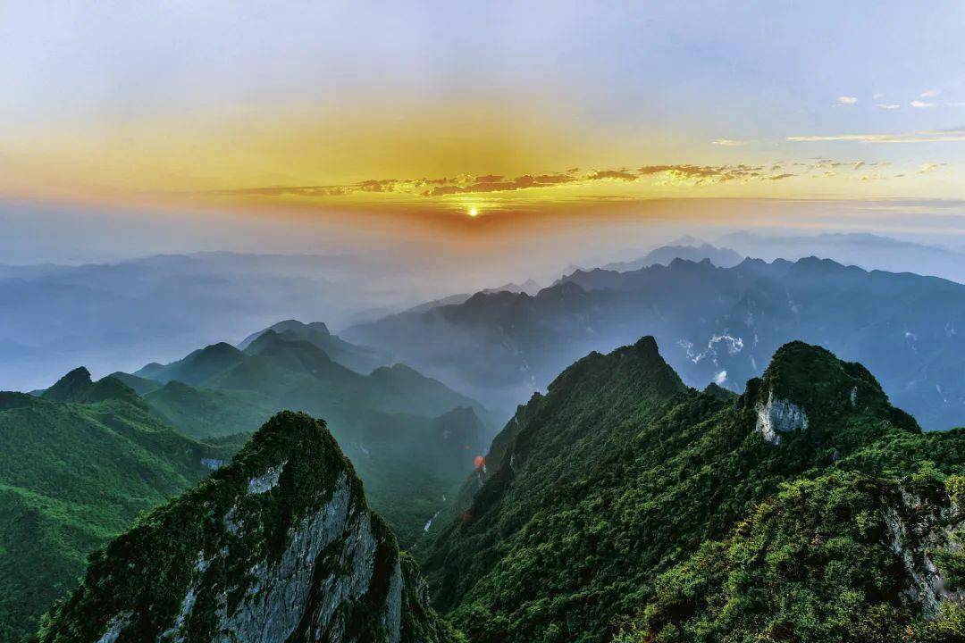 自驾大巴山_大巴山旅游景区_旅游大巴收费标准