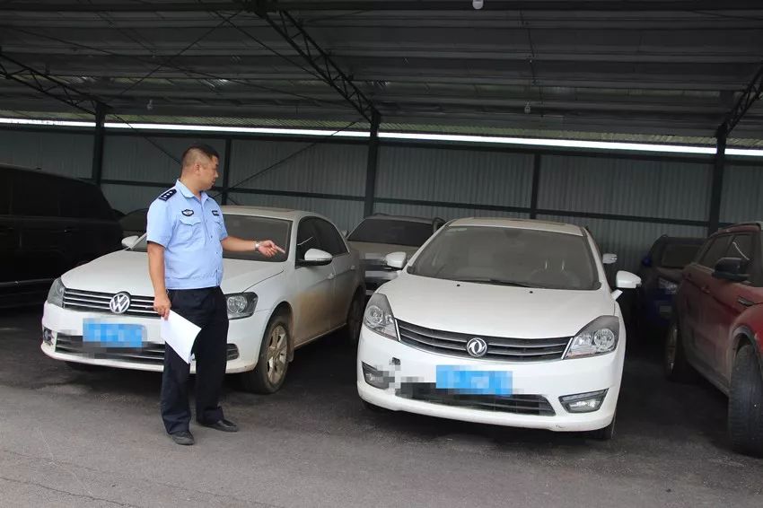 停在蒙自一仓库的十多辆车被开走,谁干的?(图5) 临沧2手房_临沧二手房小户型_临沧二手房价格