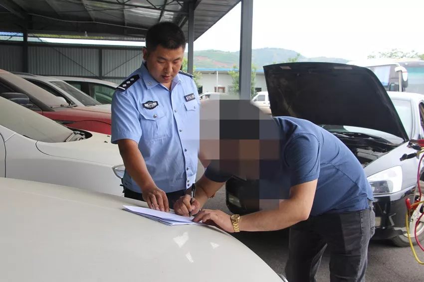 停在蒙自一仓库的十多辆车被开走,谁干的?(图9) 临沧2手房_临沧二手房小户型_临沧二手房价格