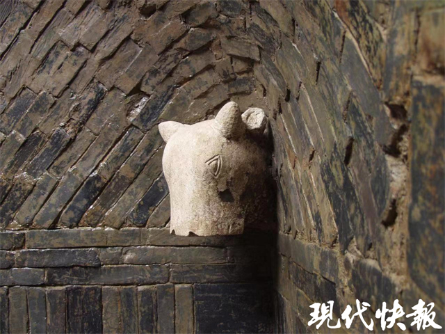 《探索·发现》连续4天揭秘南京上坊东吴大墓,这座大墓出土的“青瓷家族”正在展出(图5) 南京微笑装饰_南京装饰_11年南京微笑天使