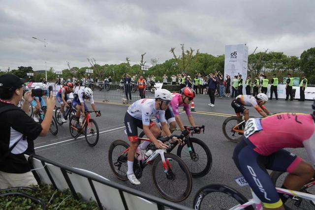 松江自行车_松江红的自行车_松江自行车配件在什么地方