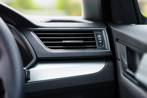 冷却循环液发动机故障灯亮_发动机冷却液循环泵的工作条件_发动机冷却液循环