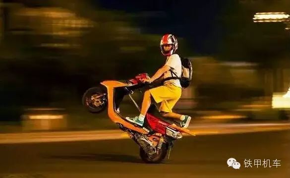 铁甲君带大家了解一下摩托车的各类型区别(图58) 宝马最顶级巡航摩托车多少钱_宝马巡航摩托_宝马巡航摩托车用突破润滑油