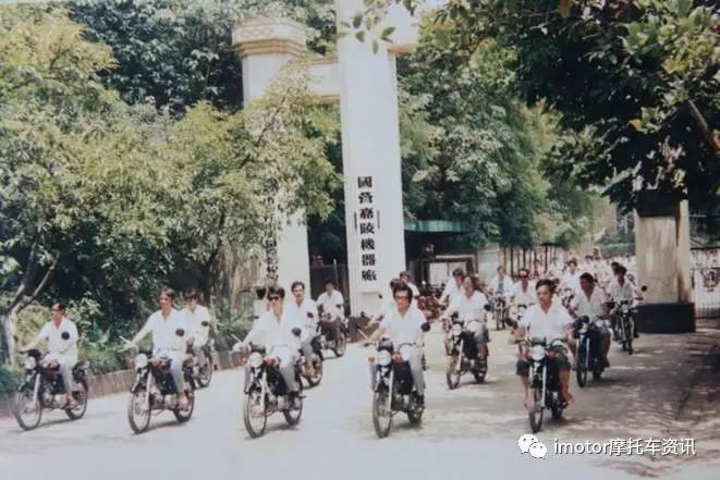 再见,百张图片回顾中国摩界的2016(图14) 宝马摩托车巡洋舰_宝马巡航摩托车用突破润滑油_宝马巡行摩托车