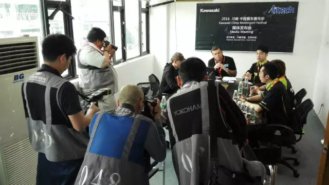 再见,百张图片回顾中国摩界的2016(图15) 宝马摩托车巡洋舰_宝马巡航摩托车用突破润滑油_宝马巡行摩托车