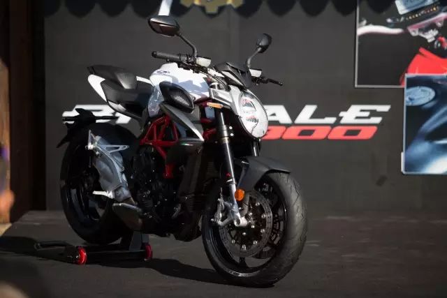 再见,百张图片回顾中国摩界的2016(图76) 宝马巡行摩托车_宝马摩托车巡洋舰_宝马巡航摩托车用突破润滑油