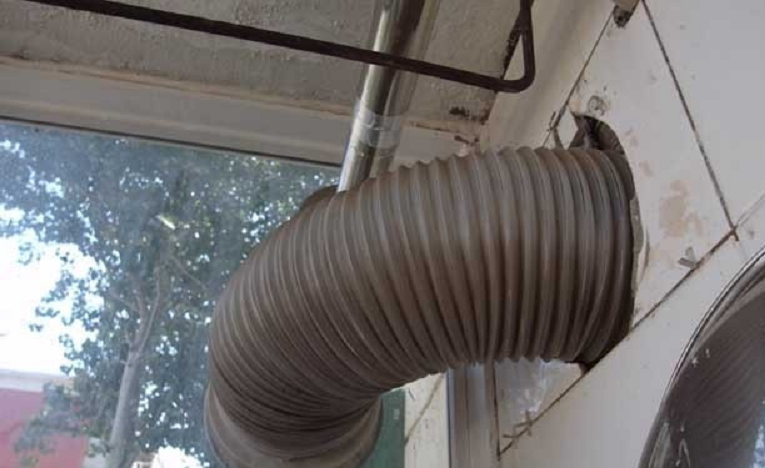 是哪些原因导致厨房油烟倒灌,该如何解决?(图4) 吊顶厨房烟道怎么安装_厨房吊顶 烟道_厨房烟道吊顶做好后怎么装