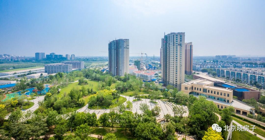 中关村人民的刚需楼盘,首付200万起的纯商品房(京投发展公园悦府)地铁上盖,清华大学附属中学(图24) 北京住宅毛坯楼盘交房_北京毛坯房交房标准_楼盘住宅交房毛坯北京能买吗