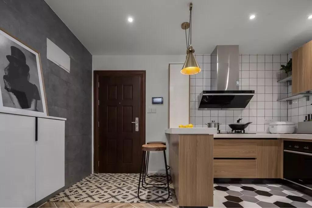 厨房装修时到底要不要装止逆阀?(图2) 厨房吊顶 烟道_吊顶厨房烟道怎么安装_吊顶厨房烟道效果图