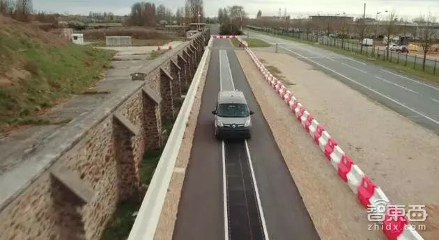 高通新技术电动汽车行驶中可充电 共享洗衣机也来了(图7) 乐视超级汽车高速充_乐视超级快充_乐视超级汽车官网