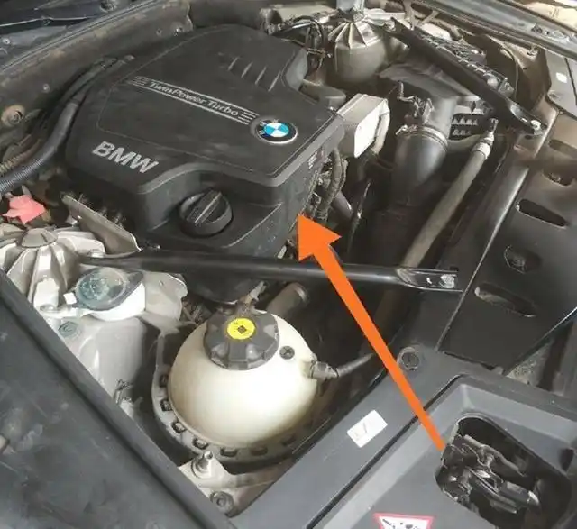 宝马525严重烧机油,在我准备放弃的时候,事情有了反转(图3) 宝马525发动机_宝马发动机故障灯亮着_宝马发动机525型多少钱一台