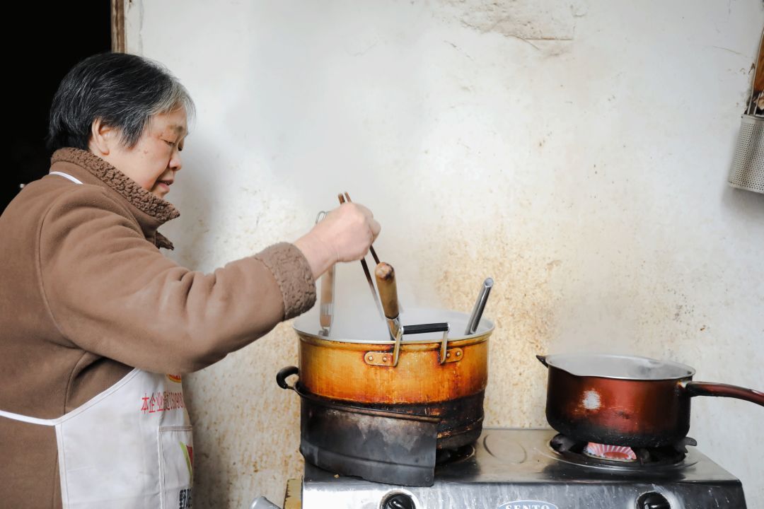 四川李大爷_李大爷烧烤加盟_成都李大爷烧烤