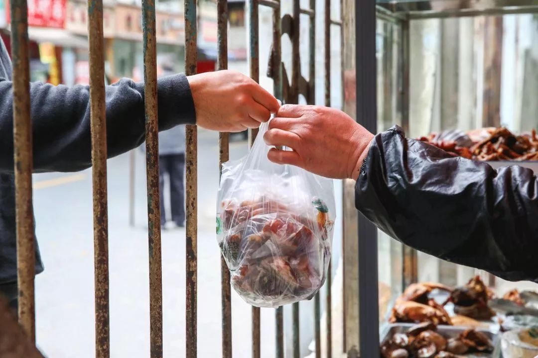 四川李大爷_李大爷烧烤加盟_成都李大爷烧烤