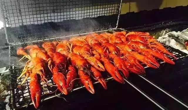 烧烤摊大爷_成都老李烧烤_成都李大爷烧烤