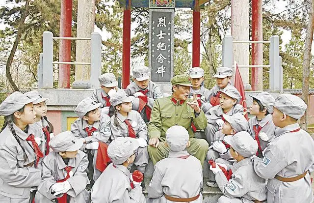 甘肃庆阳:军民同心擦亮革命老区金字招牌(图5) 红色n字的汽车品牌_红色的车取名叫做_红色的汽车品牌