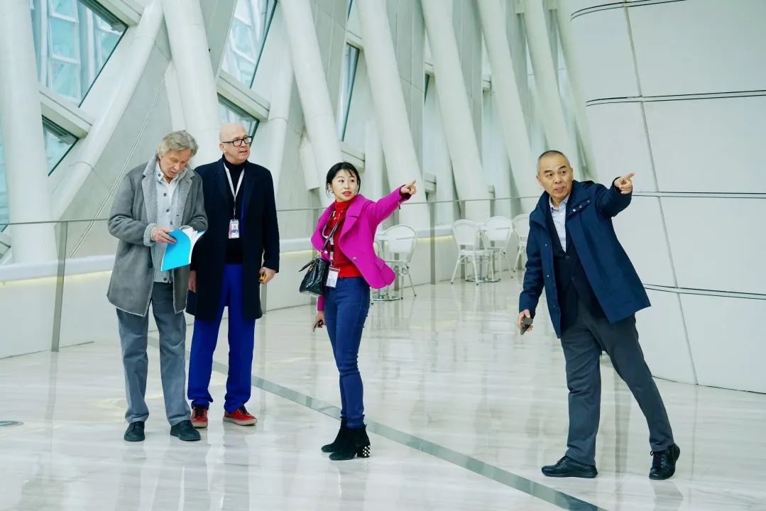 巴黎奥运会开幕 这些艺术亮点你必须知道!(图25) 巴黎海报手绘_巴黎时装海报_1925年巴黎装饰艺术展海报图片