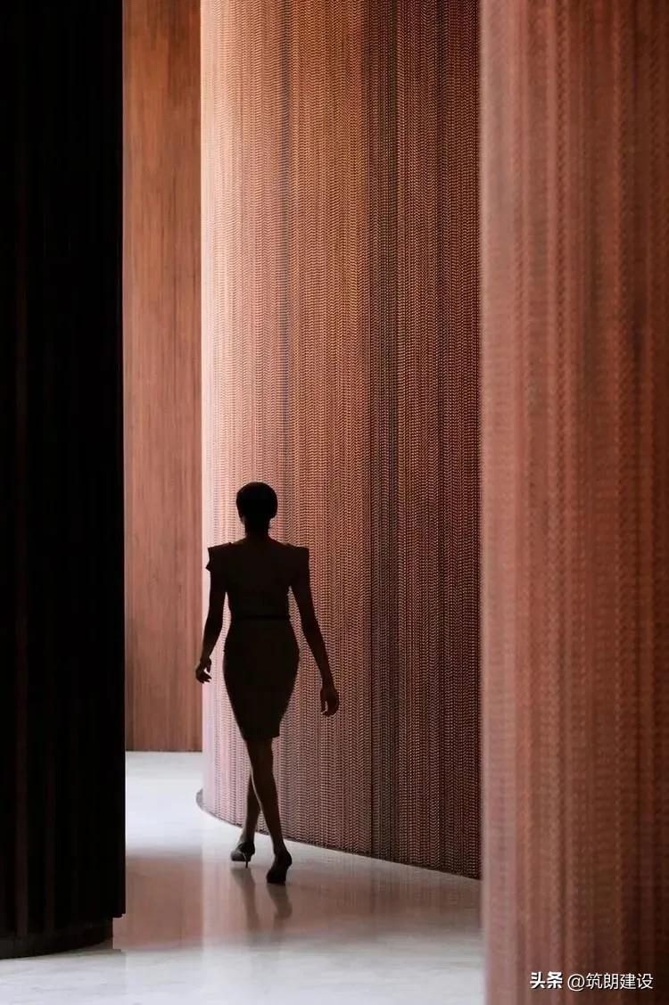 不一样的精致,8种新材料打造高级感办公室(图16) 办公装修装饰设计_艺术办公室装修设计_办公装修室艺术设计图片