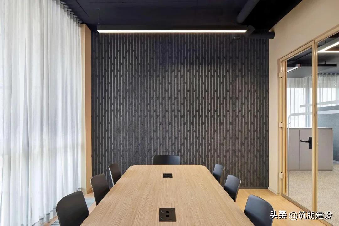 不一样的精致,8种新材料打造高级感办公室(图9) 艺术办公室装修设计_办公装修室艺术设计图片_办公装修装饰设计