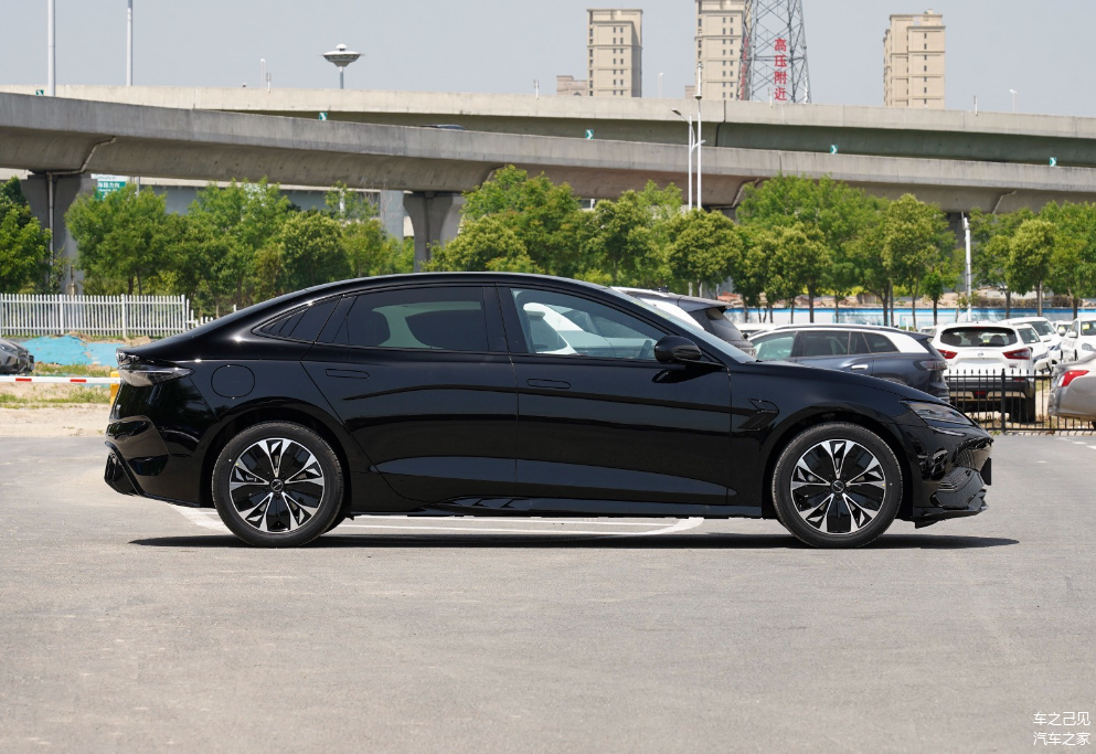 最新!2023年新能源汽车质量榜出炉,埃安前十,比亚迪特斯拉上榜(图4) 轿车质量前十名排行榜揭晓_轿车质量排名_轿车排名质量第一